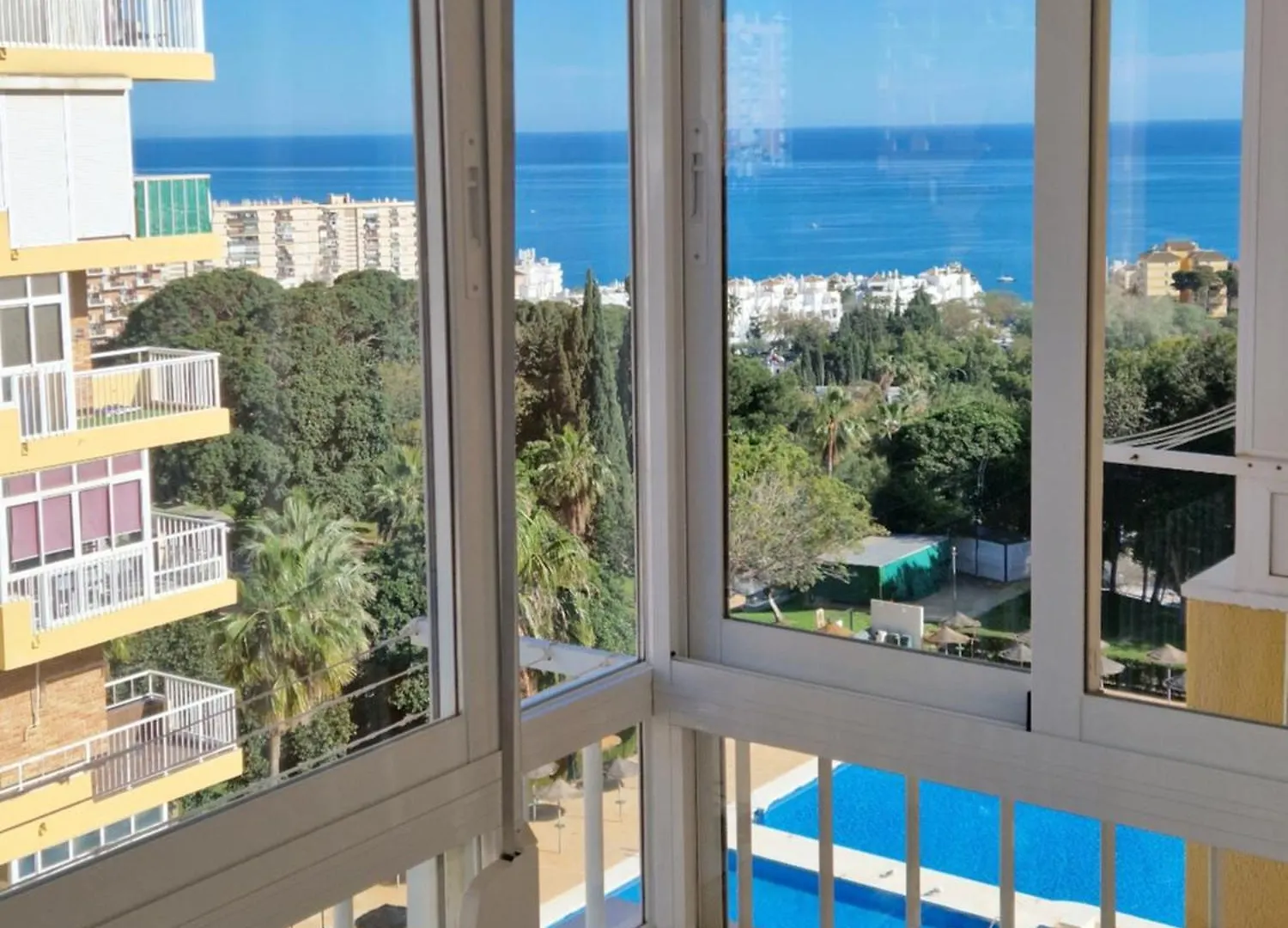 Acogedor Estudio, Piscina Y Vista Mar, Benalmádena Appartamento