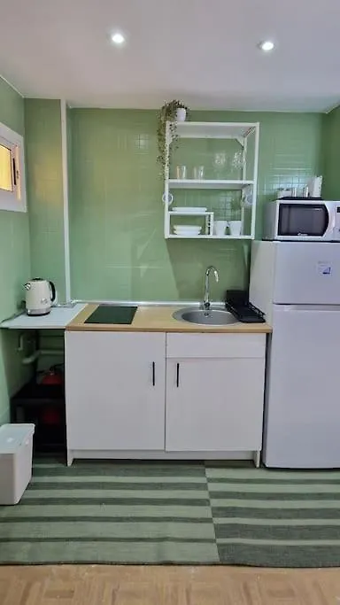 Lägenhet Acogedor Estudio, Piscina Y Vista Mar, Benalmádena